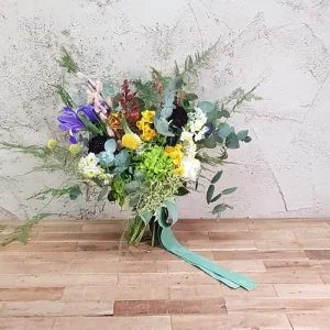 Ramo hortensias,narcisos,salix