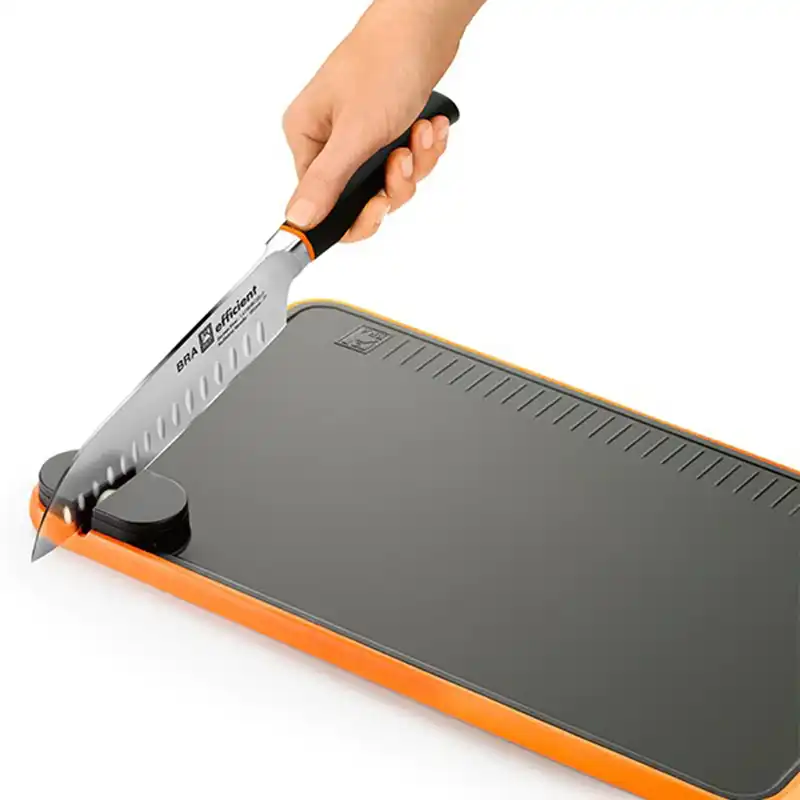Tabla de cortar con afilador Efficient
